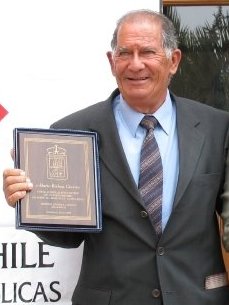 Mario Bichón Cáceres