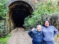 Diego Grez, director de El Marino, junto al historiador Antonio Saldías González visitan el Túnel El Árbol
